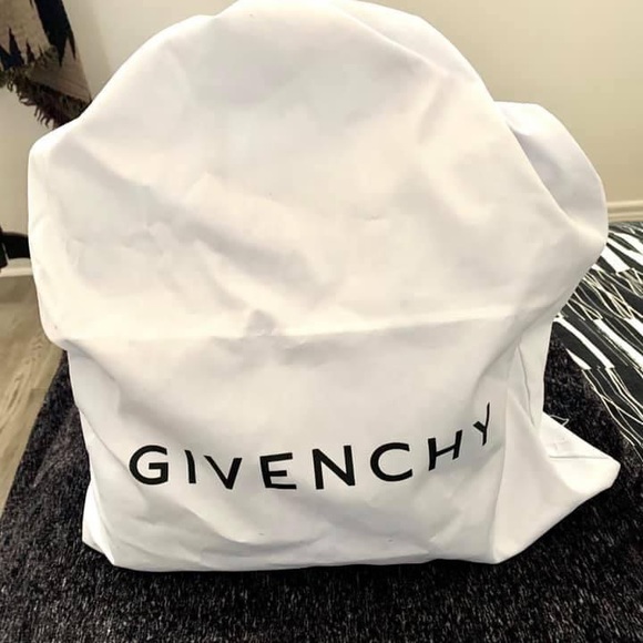 Givenchy Black Leather Tote - Picture 14 of 16